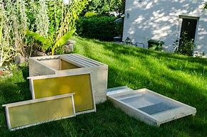 Beschreibung des Dadant-Beuten Systems